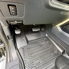 Does-Your-Truck-Still-Turn-Heads-or-Just-Haul-Dust-Ford-F-350-Detailed-in-Orlando-FL 15